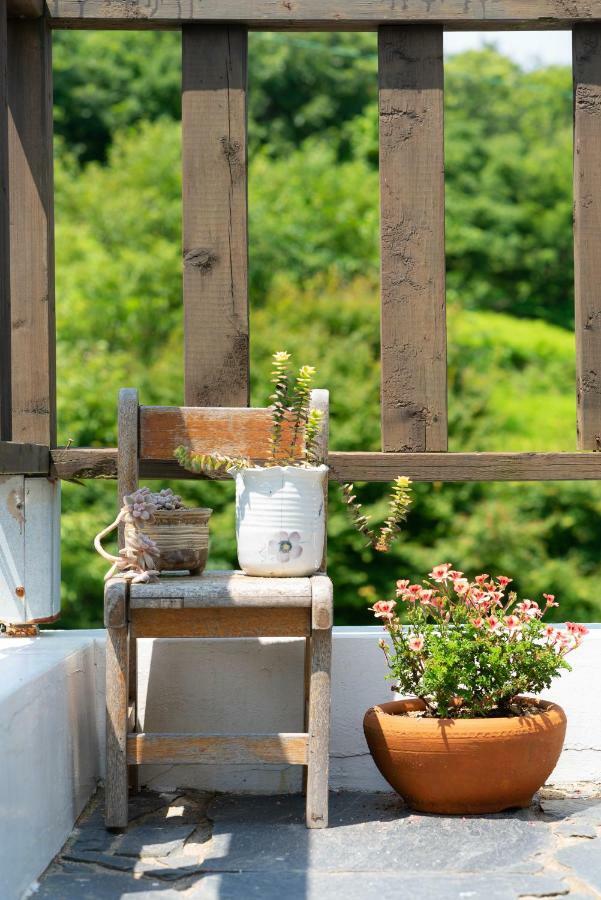 Country House Exclamation Mark & Comma Namhae Exterior foto